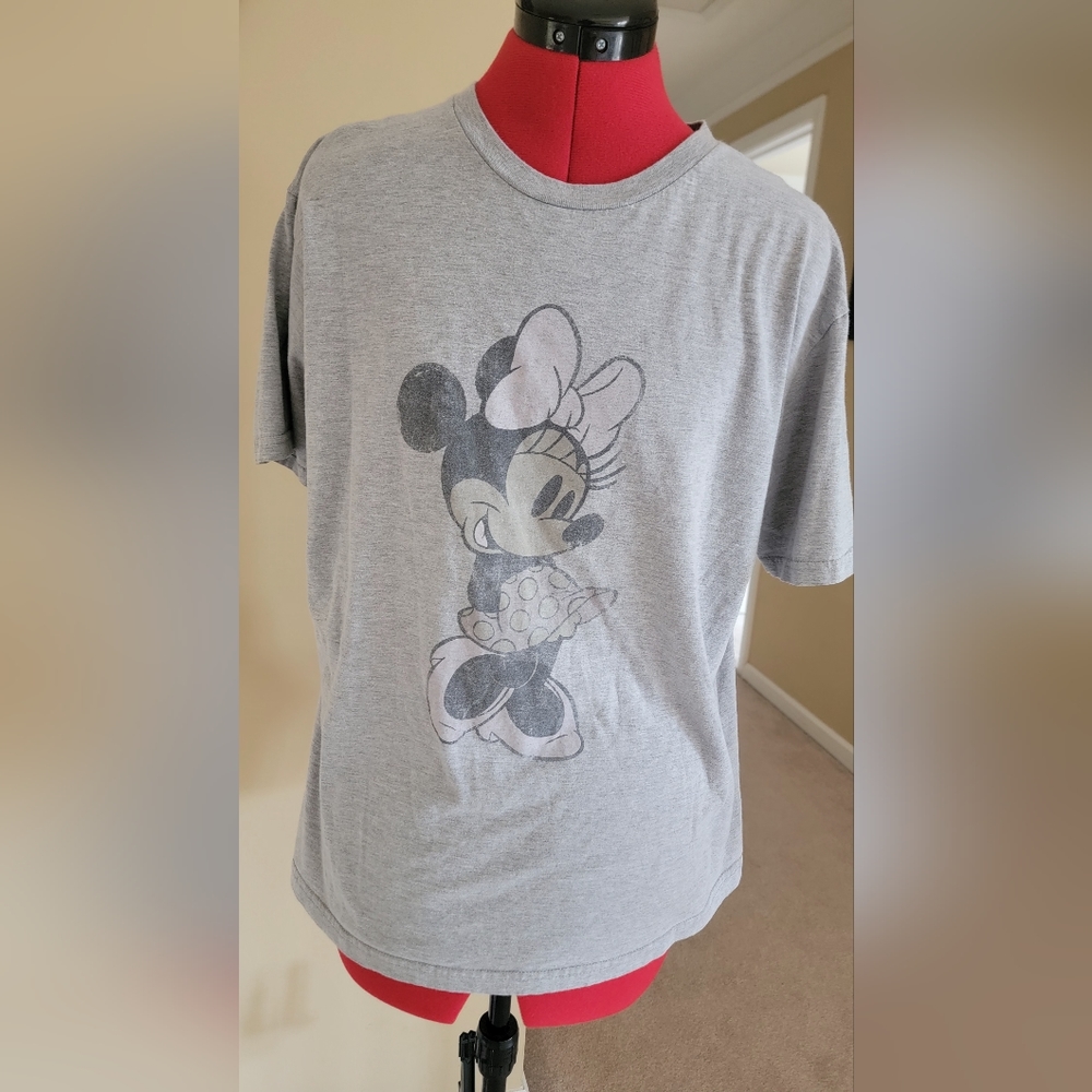 Disney woman's large gray minnie tshirt oversized